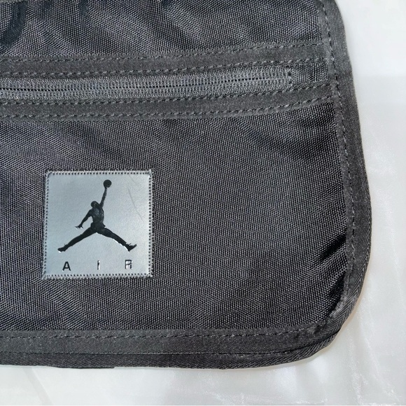 Air Jordan Collaborator Fanny Pack Belt Bag 'Black' 9A0331-023 - Picture 6 of 16